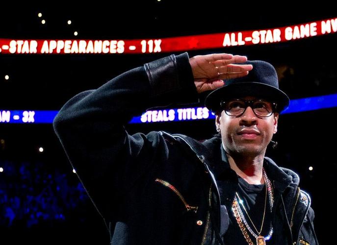 穆勒赛后晒谢场视频：感谢温哥华白浪球迷的鼎力支持（穆勒赛后发布谢场视频：致谢温哥华白浪球迷的力挺）