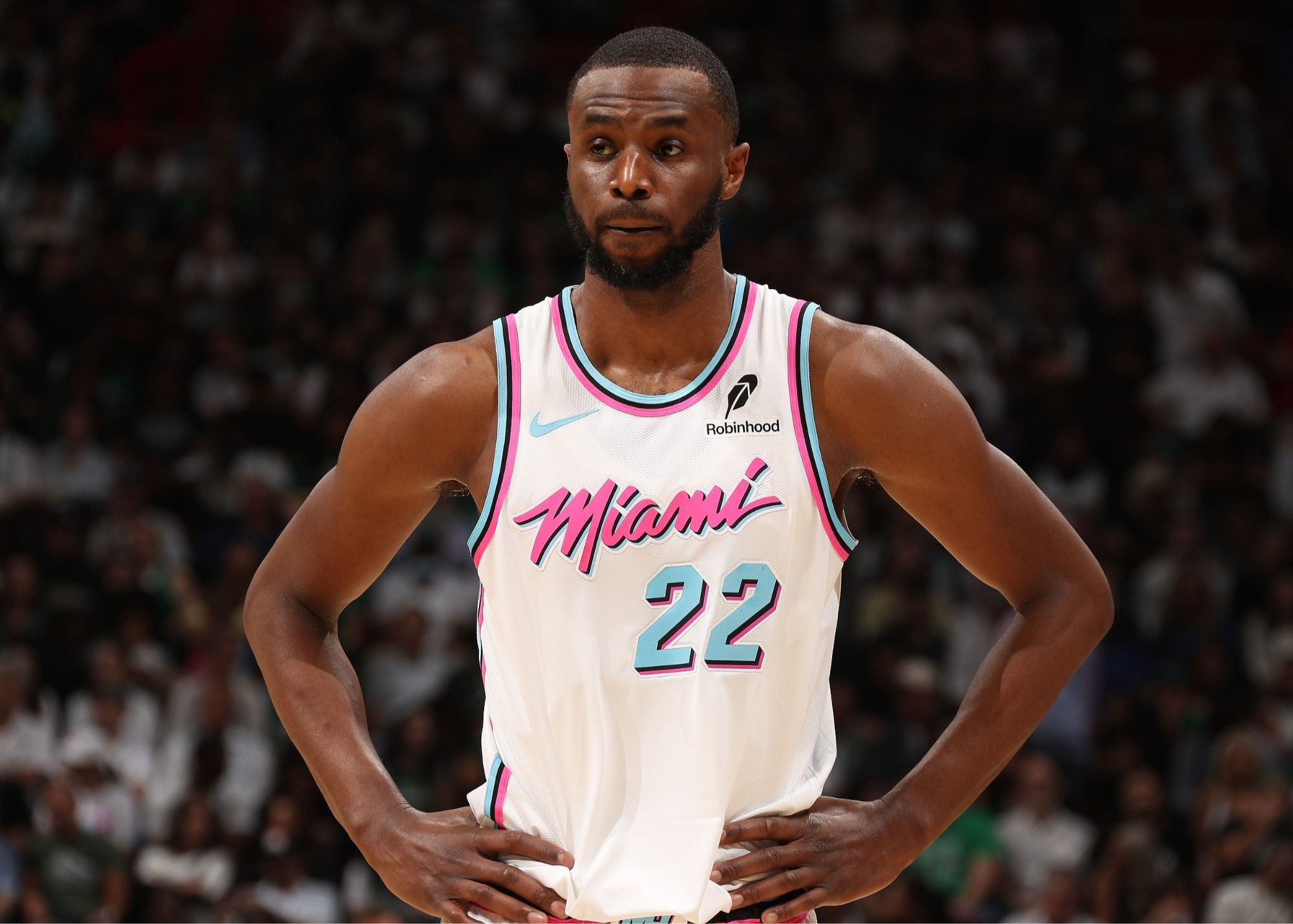 斯洛特：我会热烈欢迎TAA；上赛季皇马伤员太多而这赛季没有（斯洛特：若TAA到来我会热烈欢迎；皇马上季伤病过多，本季情况不同）