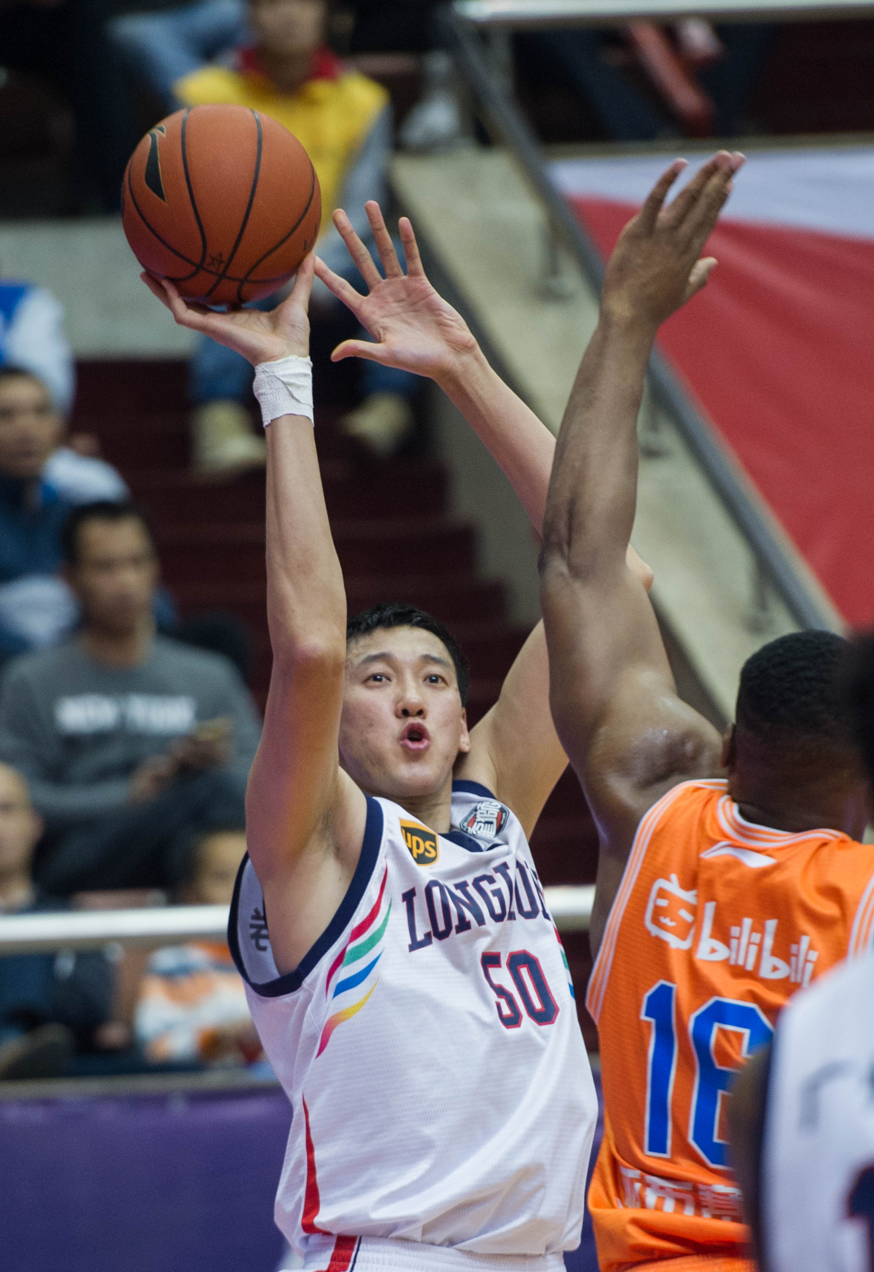 记者：弗拉泰西暂停与国米谈续约，可能为冬窗离队向国米施压（记者称弗拉泰西暂缓与国米续约，或借此施压谋冬窗转会）