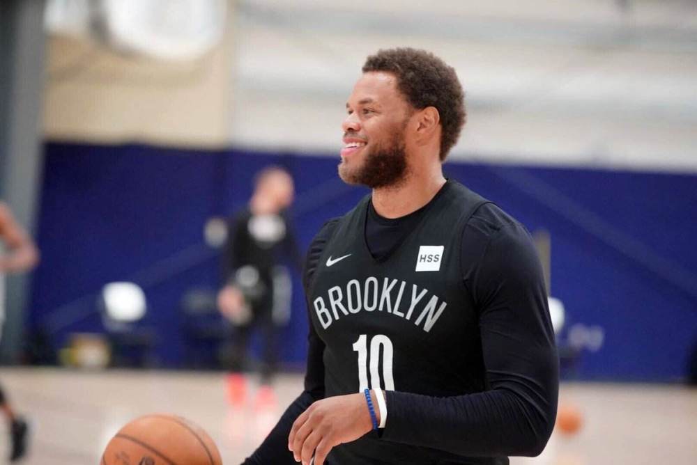 德转评年度最佳右边锋：杜埃、奥利塞、萨拉赫、亚马尔入围（德转年度最佳右边锋候选出炉：杜埃、奥利塞、萨拉赫、亚马尔在列）