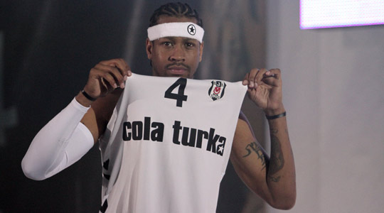 朱利安·阿尔瓦雷斯对巴萨转会兴趣做出坚定回应（朱利安·阿尔瓦雷斯就巴萨的转会兴趣强硬表态）