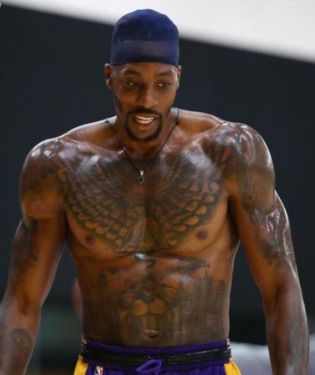 赫塔费vs埃尔切：马约拉尔、戴维-索里亚首发，安德烈-席尔瓦、伊尼亚基-佩尼亚出战（赫塔费迎战埃尔切：马约拉尔、戴维-索里亚先发，安德烈-席尔瓦、伊尼亚基-佩尼亚披挂上阵）