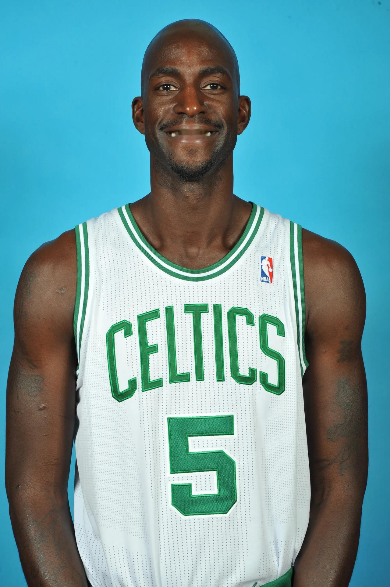 巴特：曾建议曼联签下克罗斯和博格巴，但是高层只选择了后者（巴特：曾提议曼联同时引进克罗斯和博格巴，高层最终只拍板博格巴）